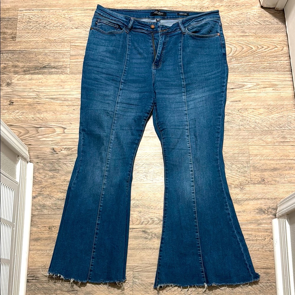 Judy Blue super flare jeans